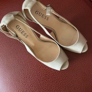 Barely used Guess 👠